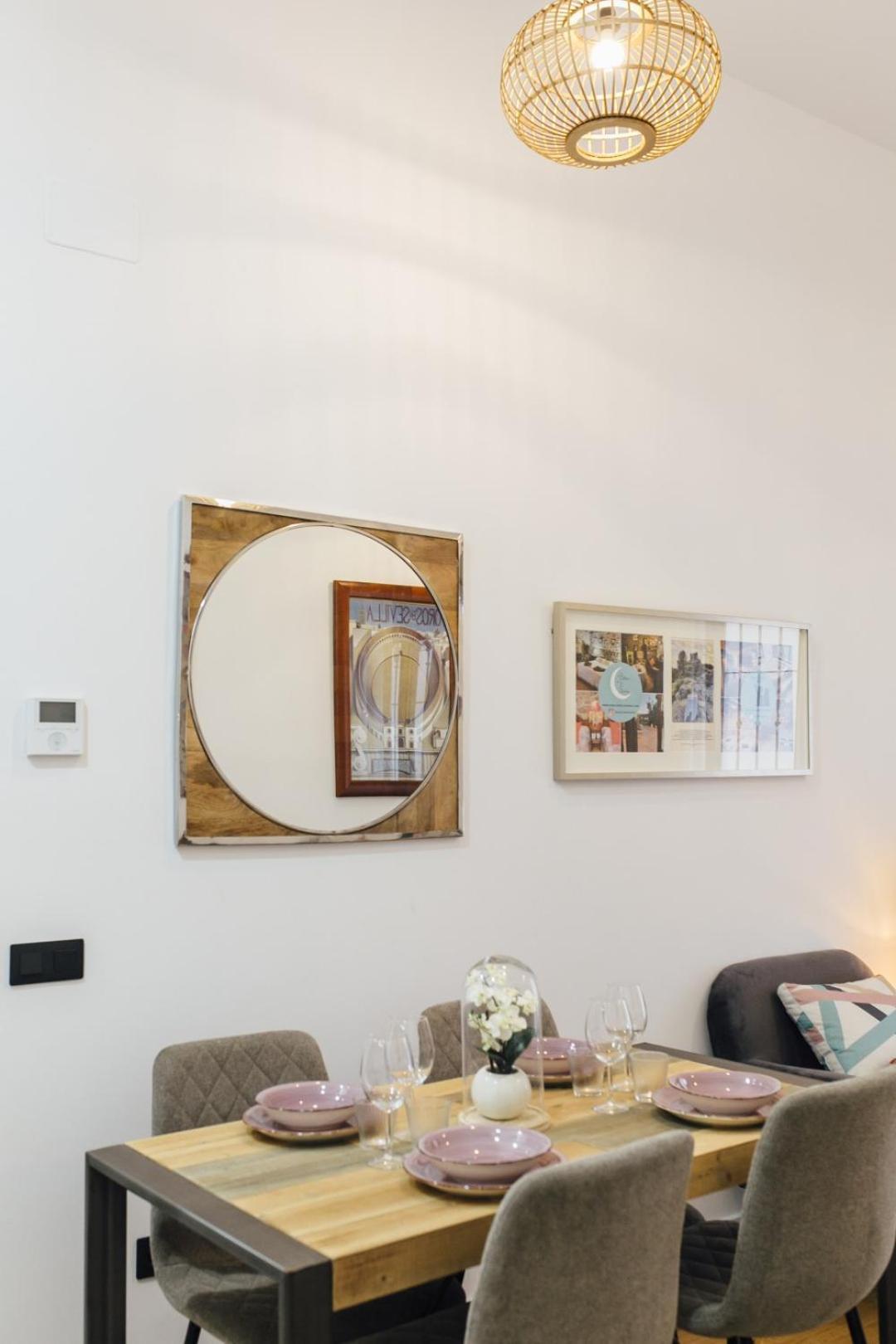 Modern With Seasonal Swimming Pool- 1Bd 1Bth- Goyeneta Lejlighed Sevilla Eksteriør billede